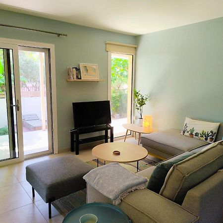 Seaside Jacaranda Apartman Szhiniász Kültér fotó